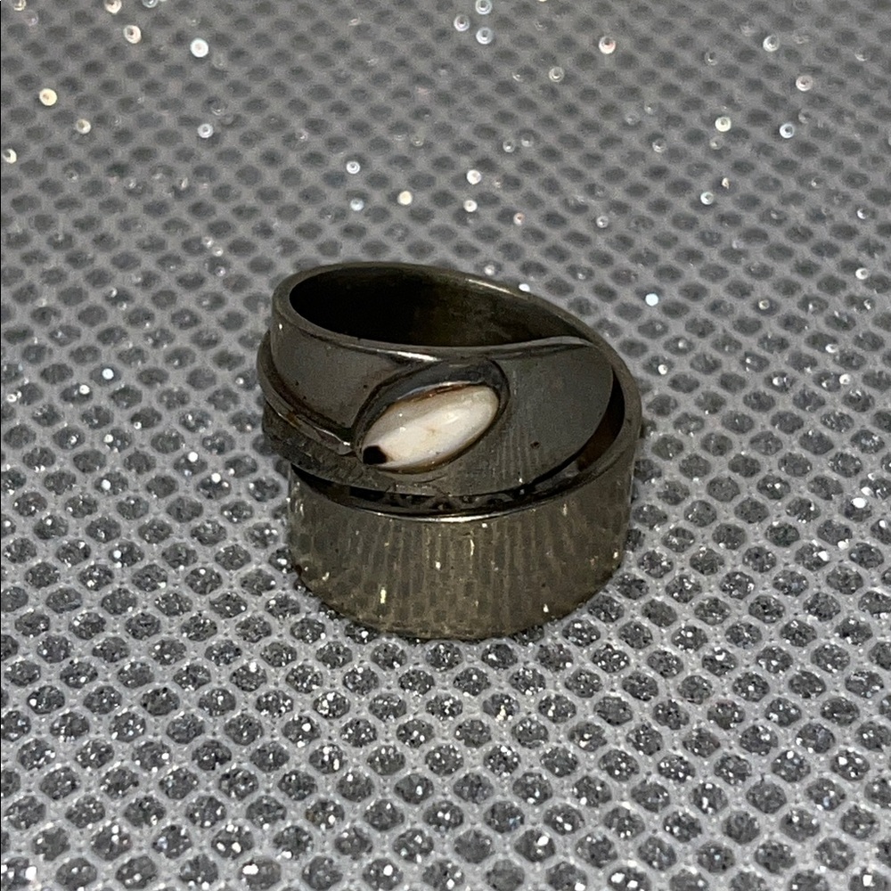 Vintage adjustable Pearl ring Silver Snake with White Stone Accent